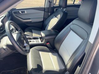 2022 Ford Explorer XLT - Interior Front Seat Image